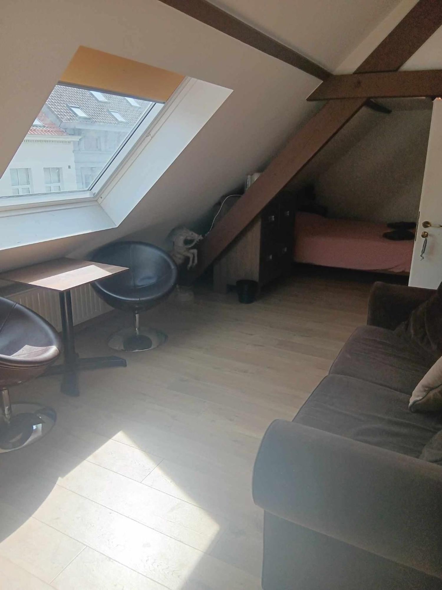 Bed and Breakfast Quartier Leonard Гент Экстерьер фото